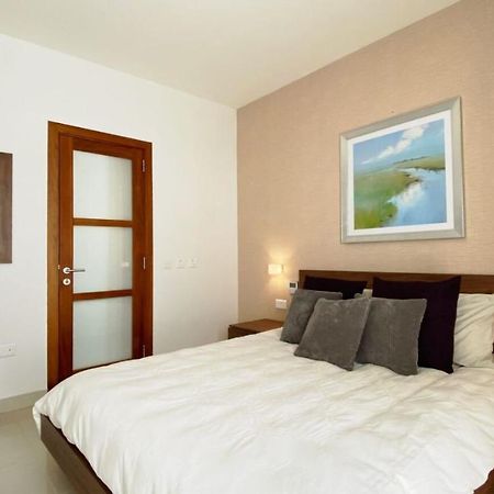 Point Sliema Sea Front Appartement Buitenkant foto
