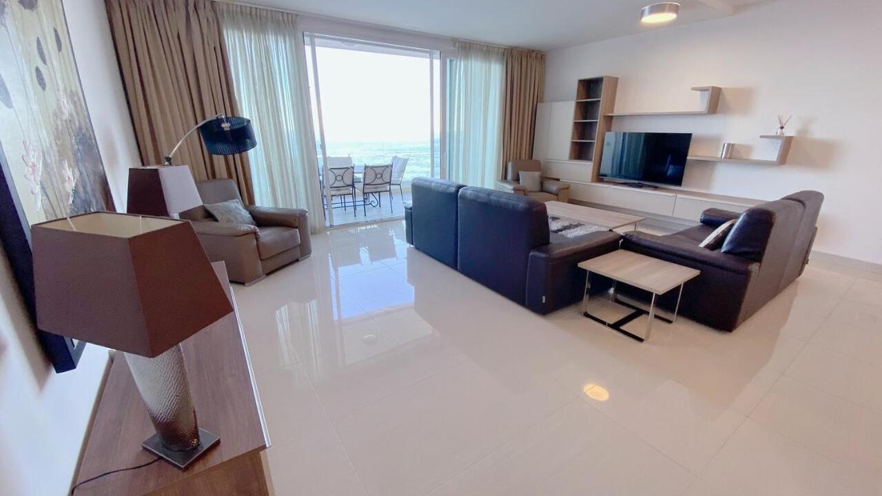 Point Sliema Sea Front Appartement Buitenkant foto