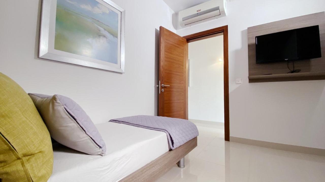 Point Sliema Sea Front Appartement Buitenkant foto