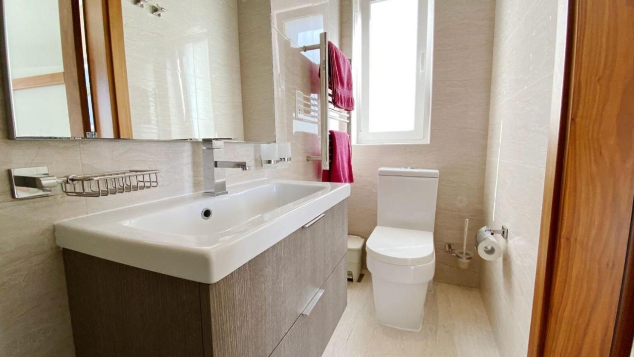 Point Sliema Sea Front Appartement Buitenkant foto