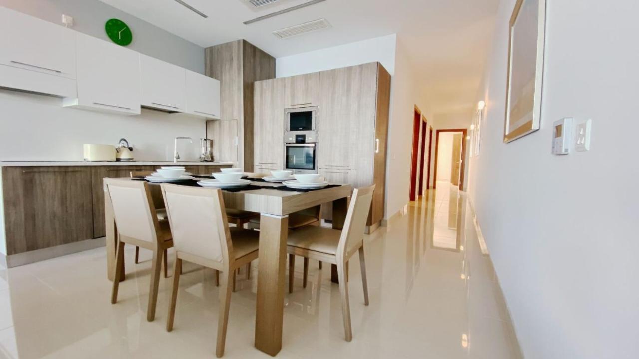Point Sliema Sea Front Appartement Buitenkant foto